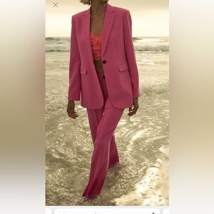 NWT Zara The Francoise Size Large Pink Blazer with button closure